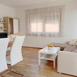 Apartments Villa Odesa With Shared Pool