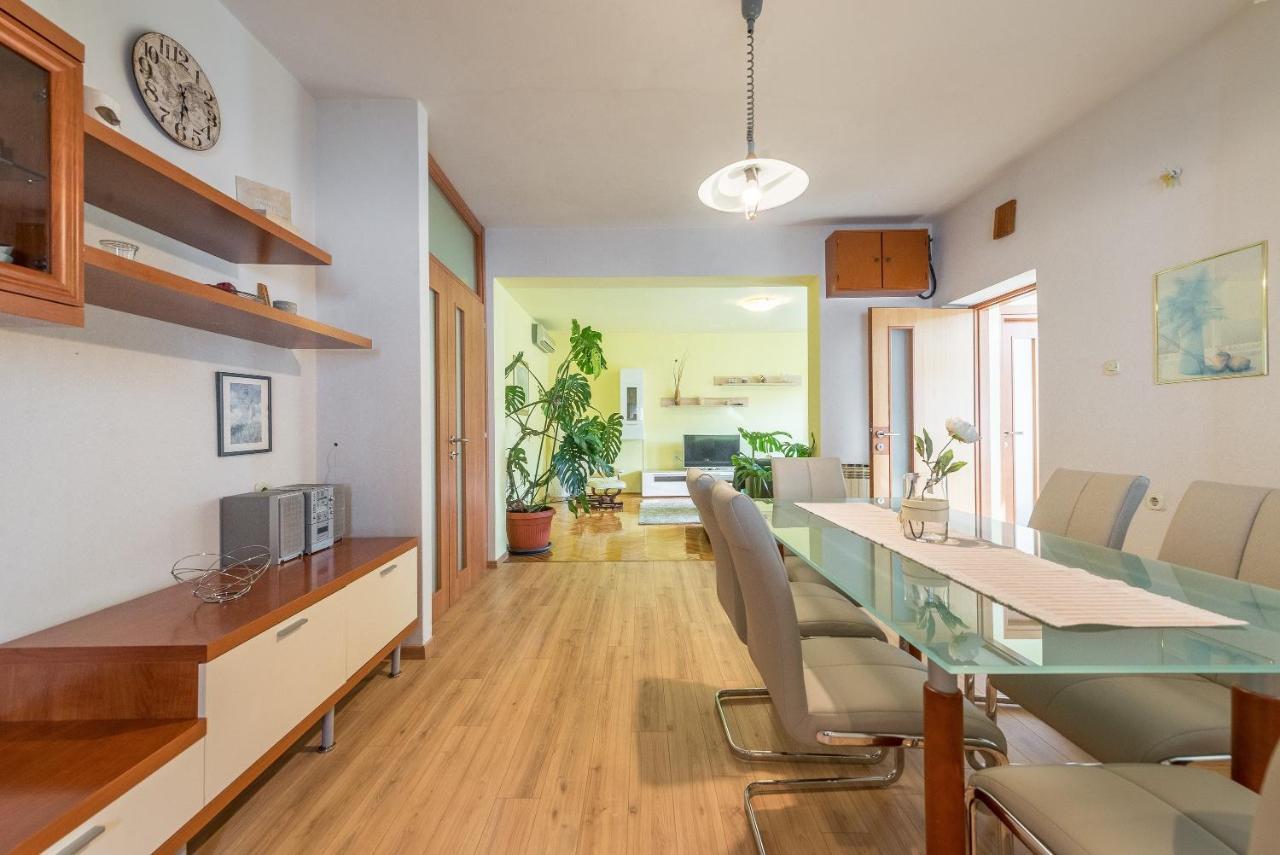 Apartment Odesa With Shared Pool *
