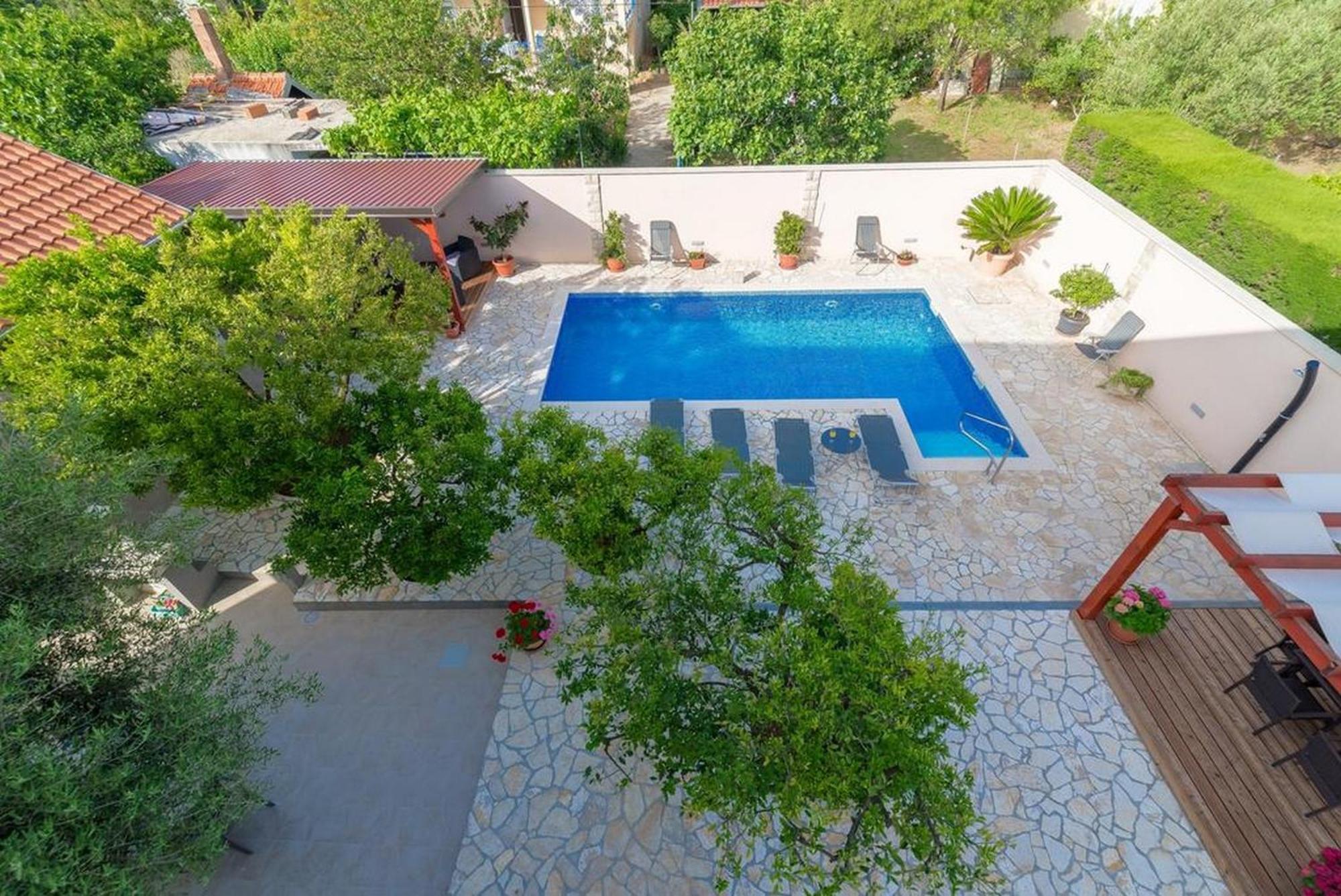 Odesa With Shared Pool