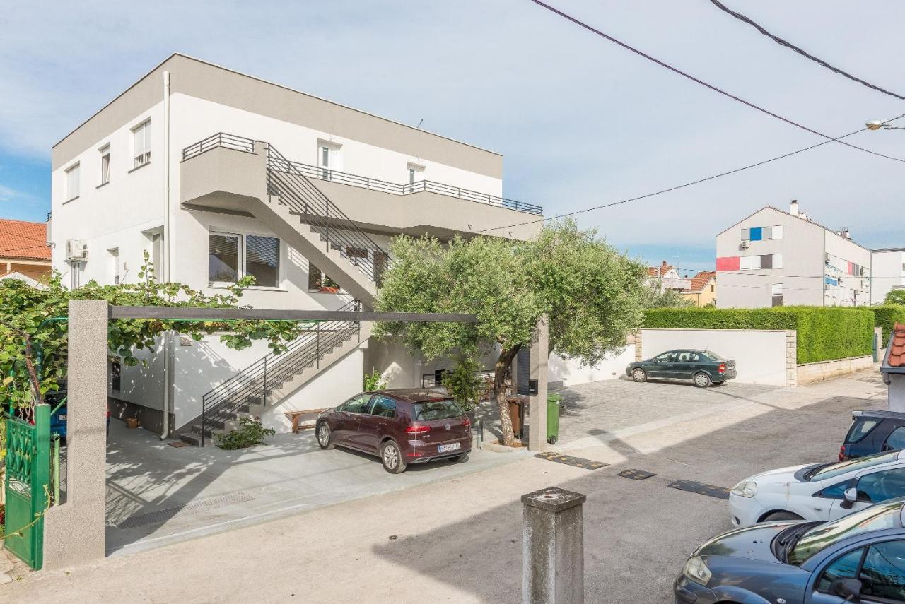 Odesa With Shared Pool Apartment
