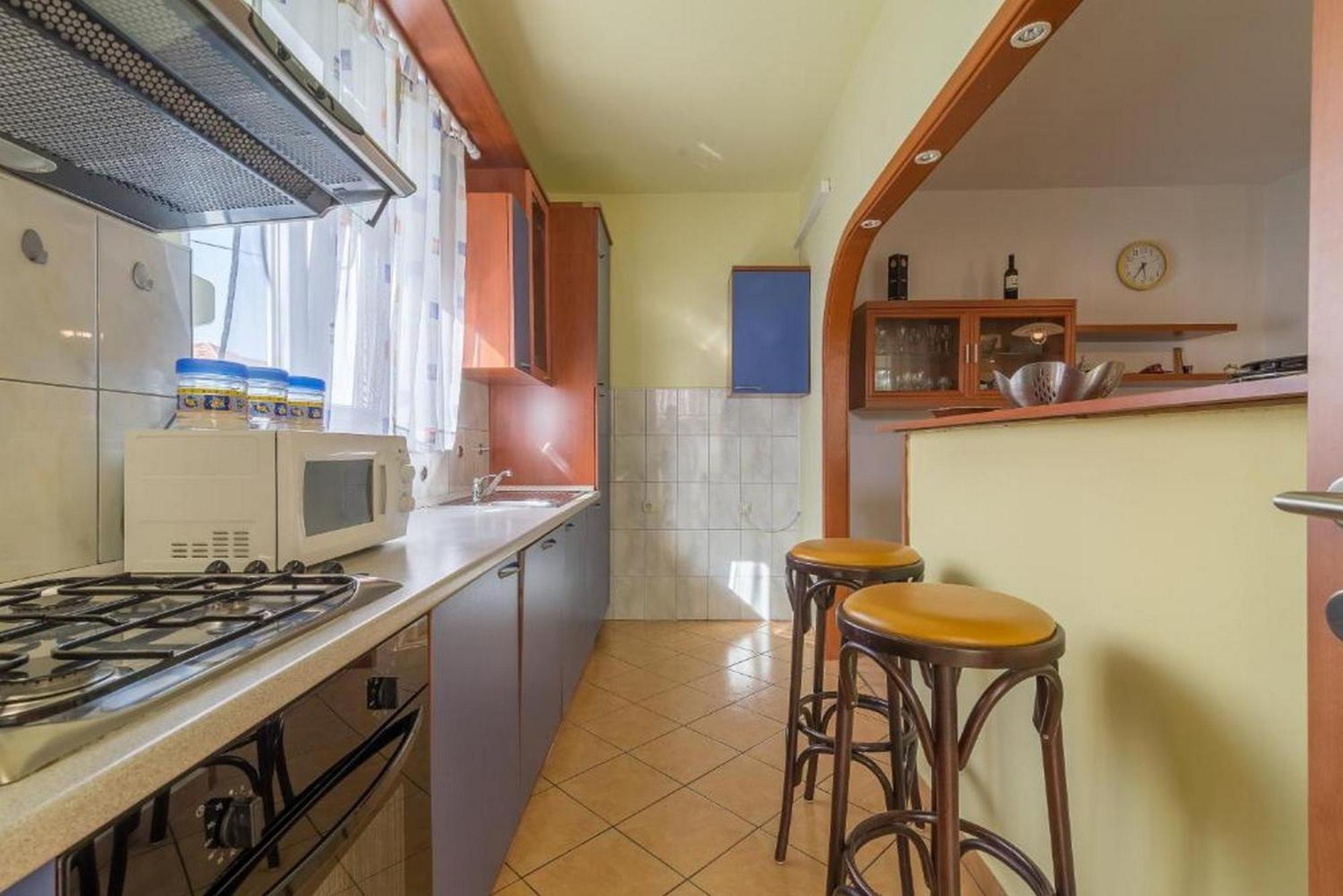 Apartment Odesa With Shared Pool Zadar