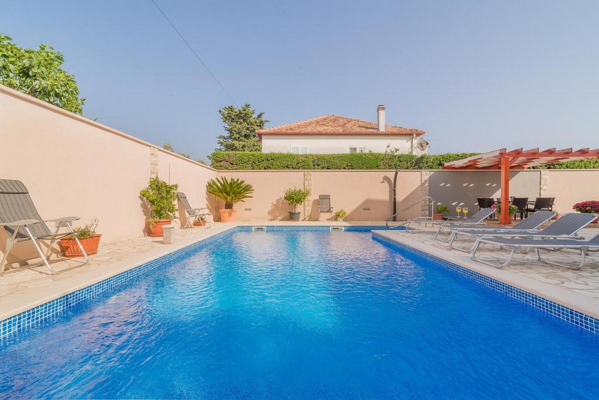 Odesa With Shared Pool * Zadar