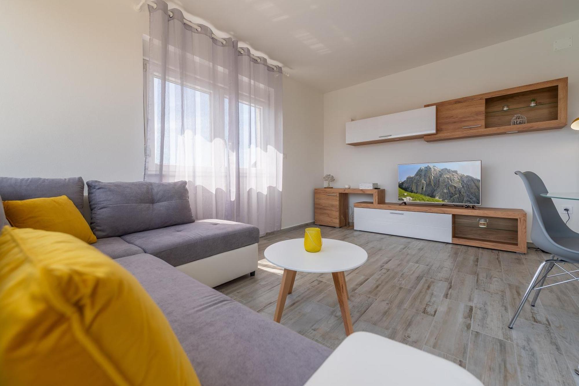 Apartment Odesa With Shared Pool